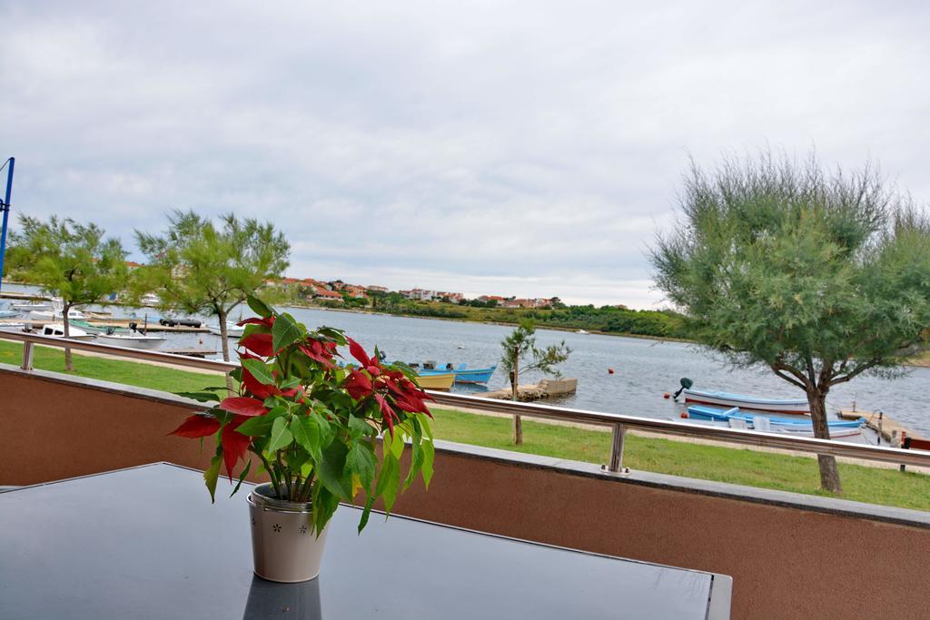 Apartments Clara نين المظهر الخارجي الصورة