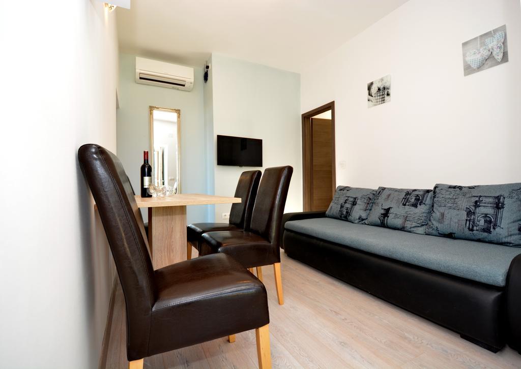 Apartments Clara نين المظهر الخارجي الصورة
