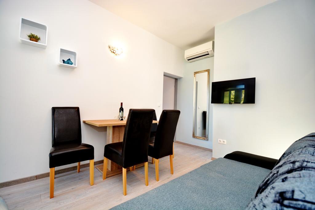 Apartments Clara نين المظهر الخارجي الصورة