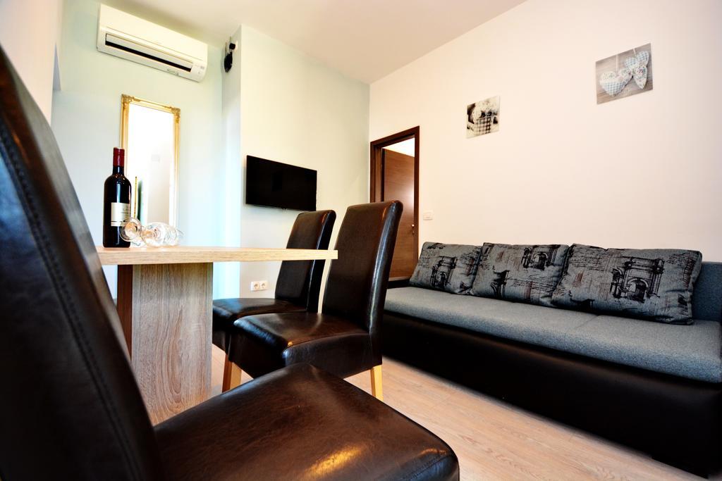 Apartments Clara نين المظهر الخارجي الصورة