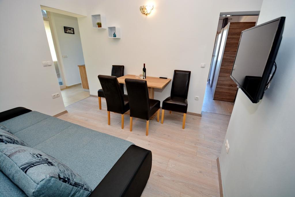 Apartments Clara نين المظهر الخارجي الصورة