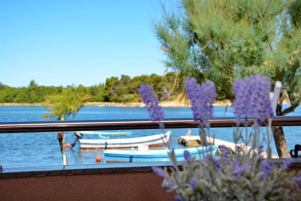 Apartments Clara نين المظهر الخارجي الصورة